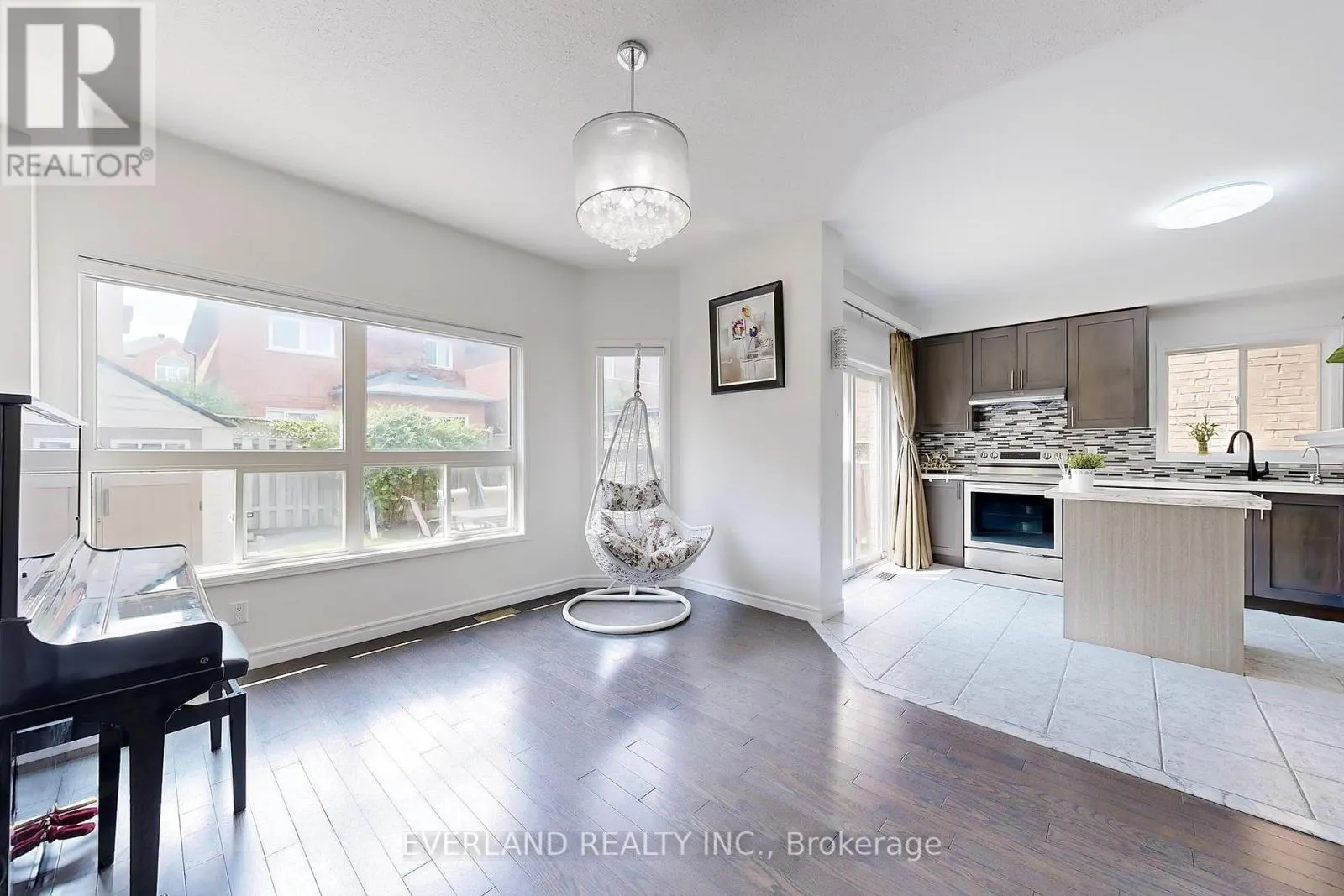118 ORCHARD HILL BOULEVARD