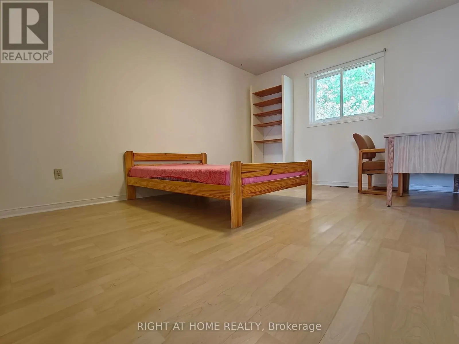 116 COOPERAGE CRESCENT