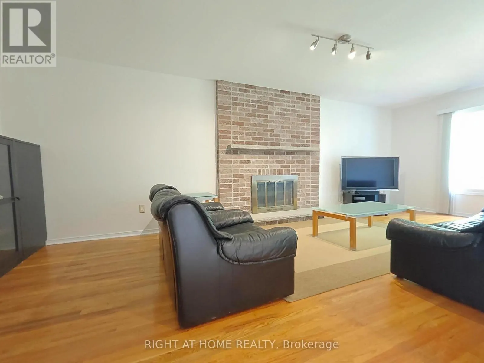 116 COOPERAGE CRESCENT