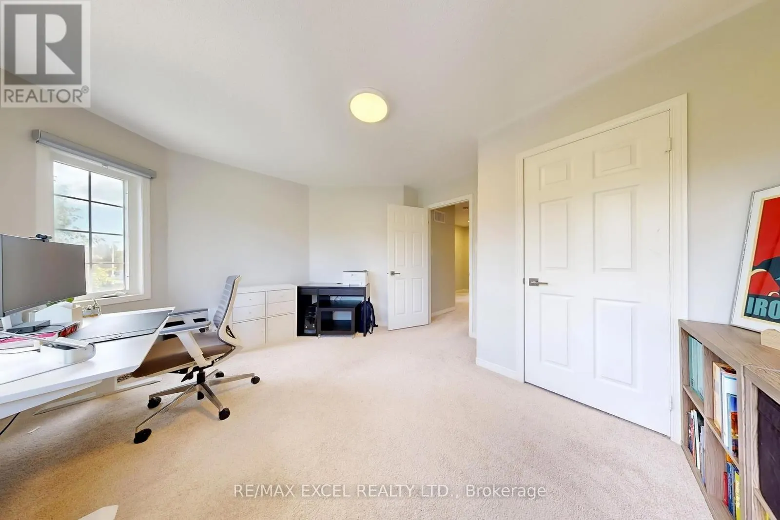 8 HARTMOOR STREET