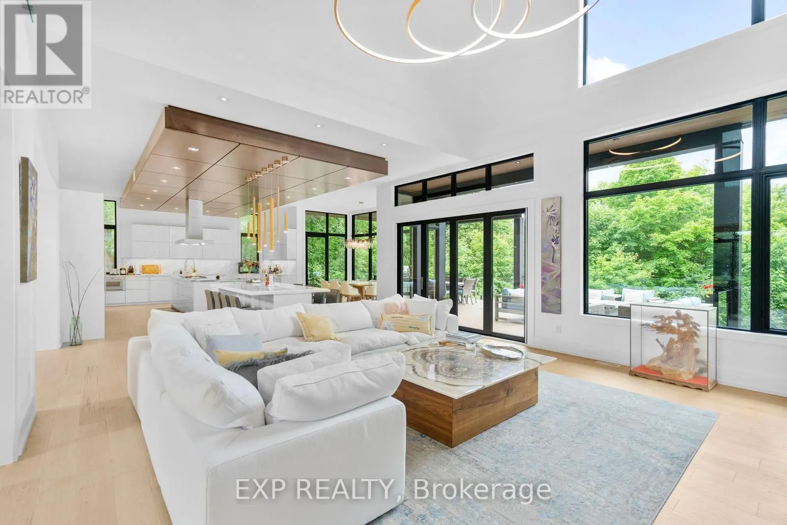 8 CACHET PARKWAY