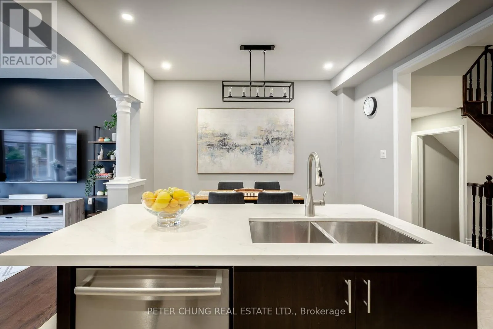 29 UPPER GREENSBOROUGH DRIVE