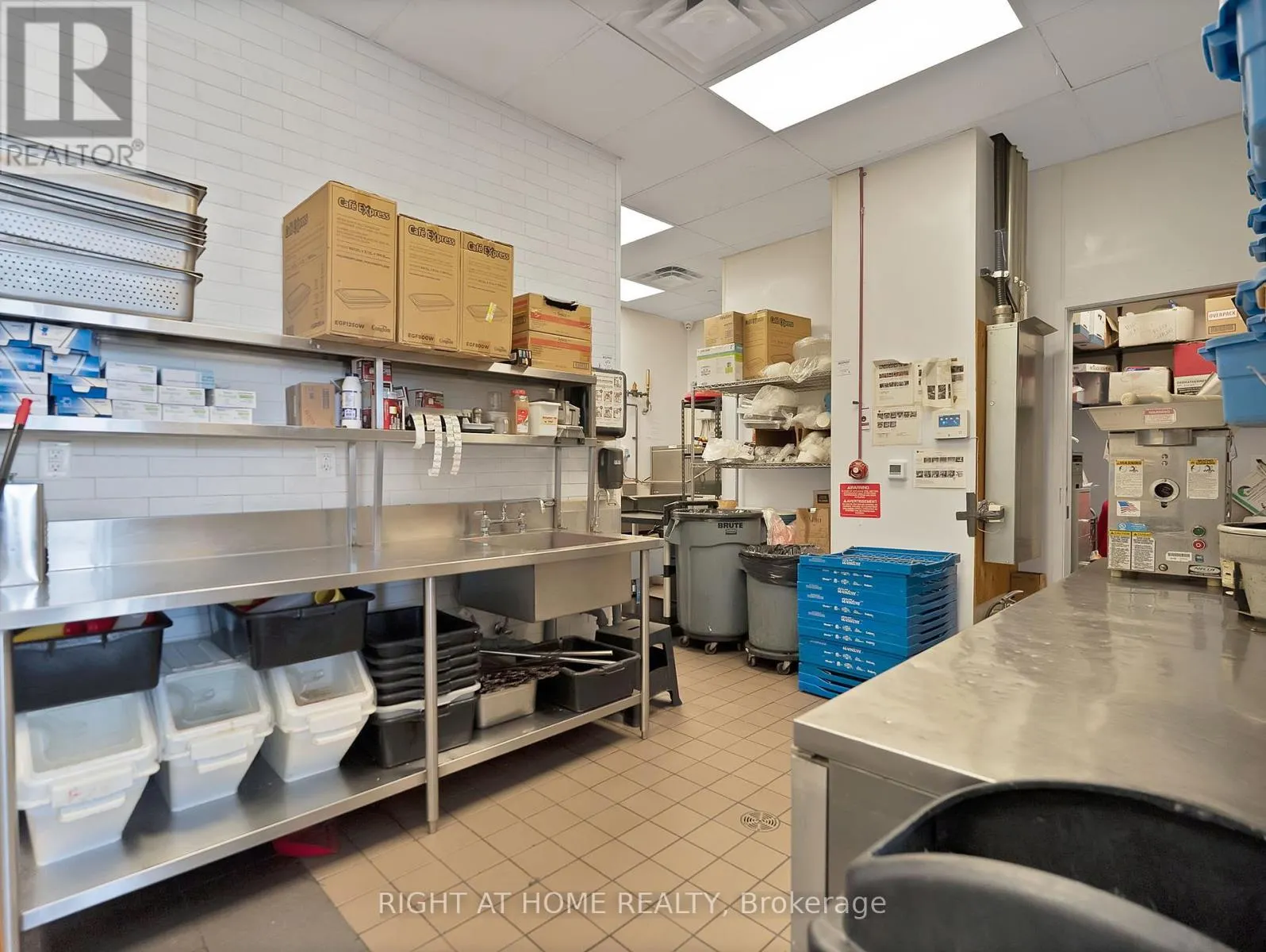 104 - 7777 WESTON ROAD