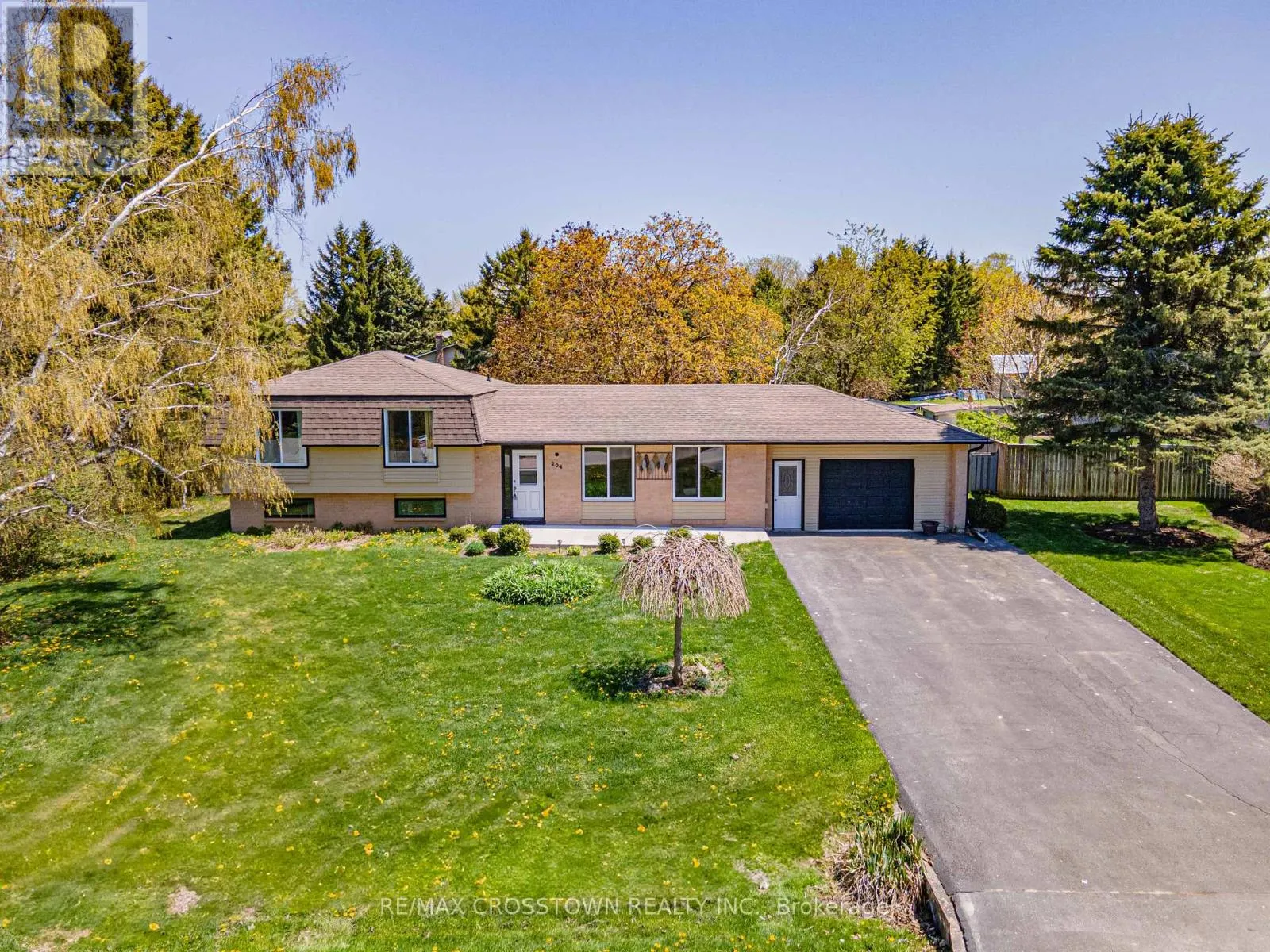 204 CAMILLA CRESCENT