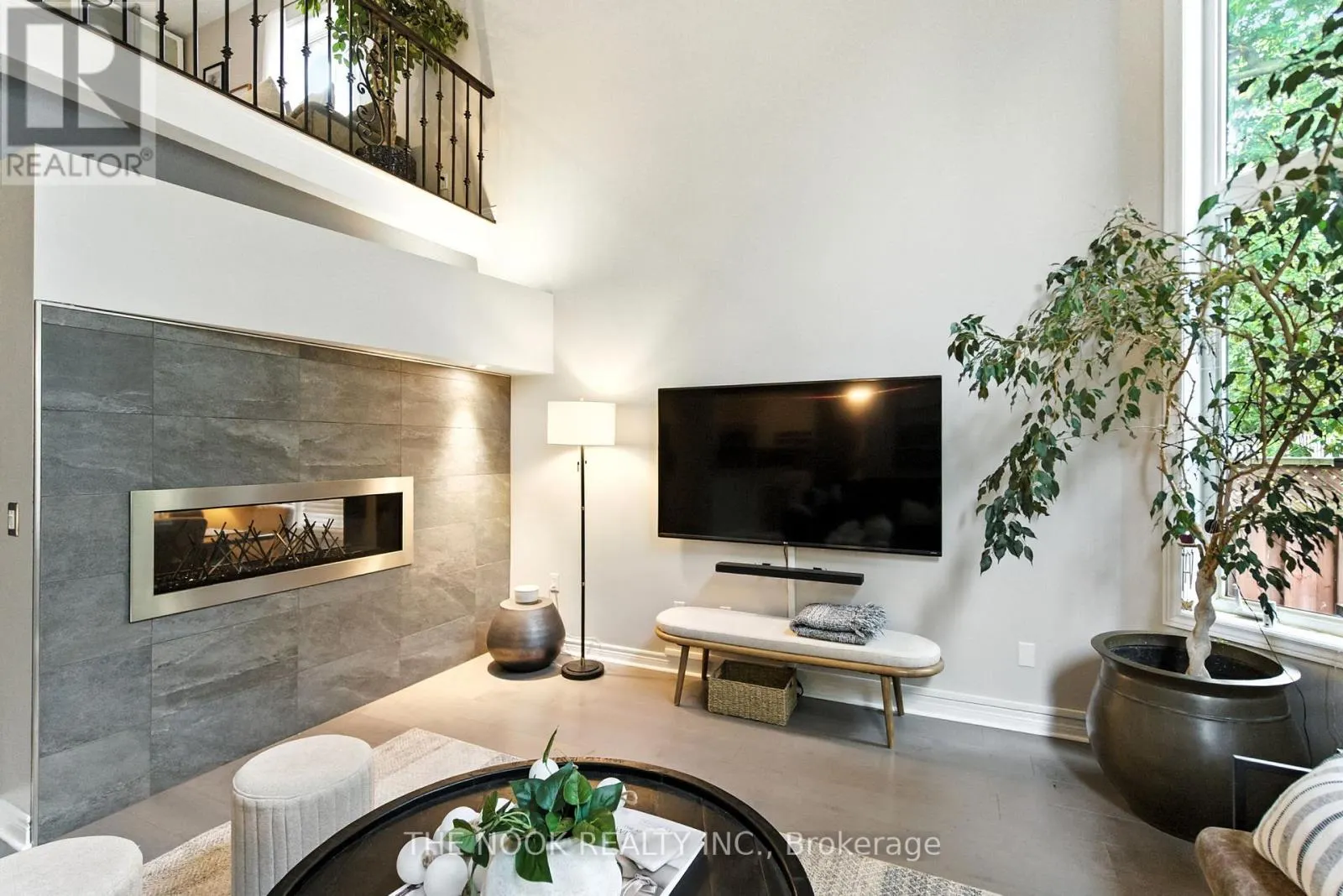 122 ESTATE GARDEN DRIVE