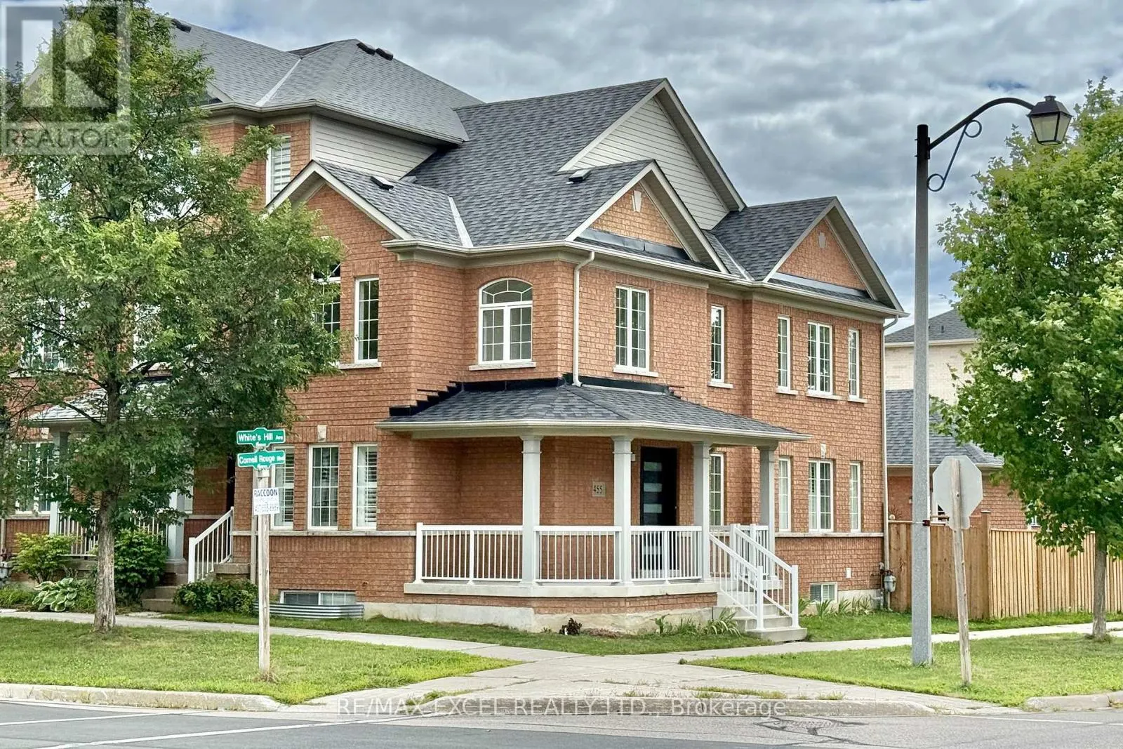455 WHITE'S HILL AVENUE