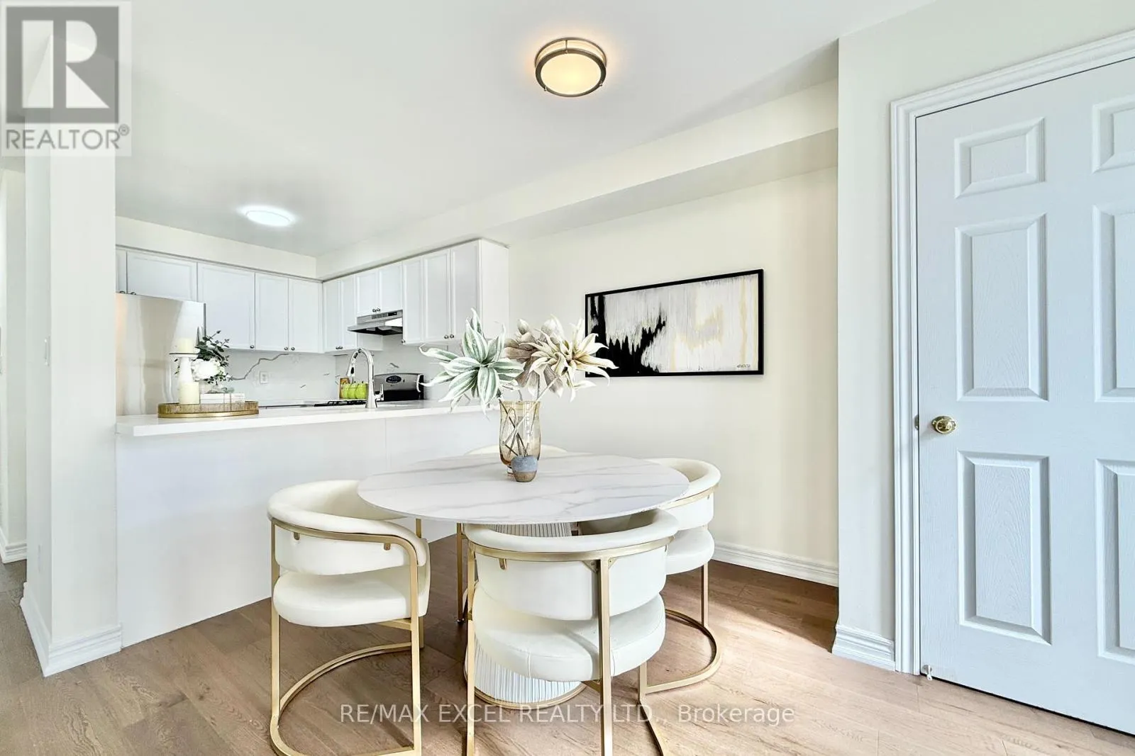 455 WHITE'S HILL AVENUE