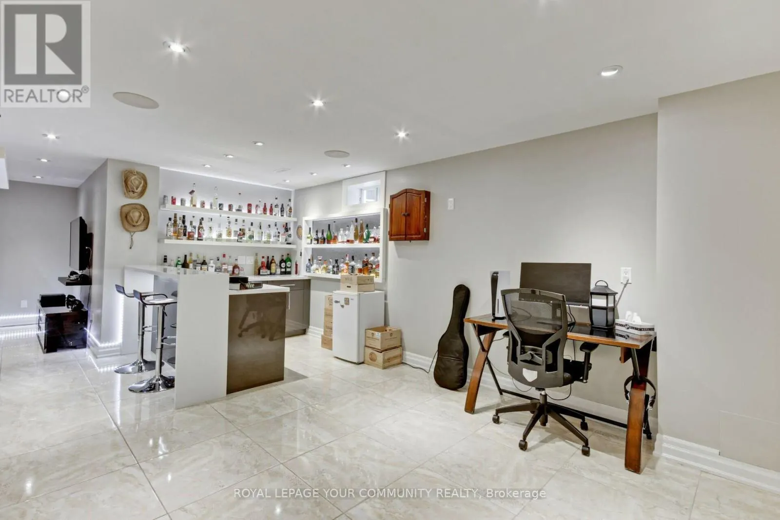 63 COUSTEAU DRIVE
