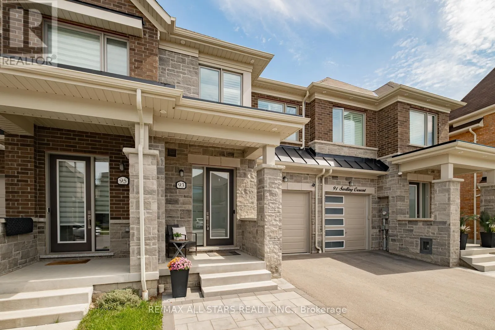 93 SEEDLING CRESCENT