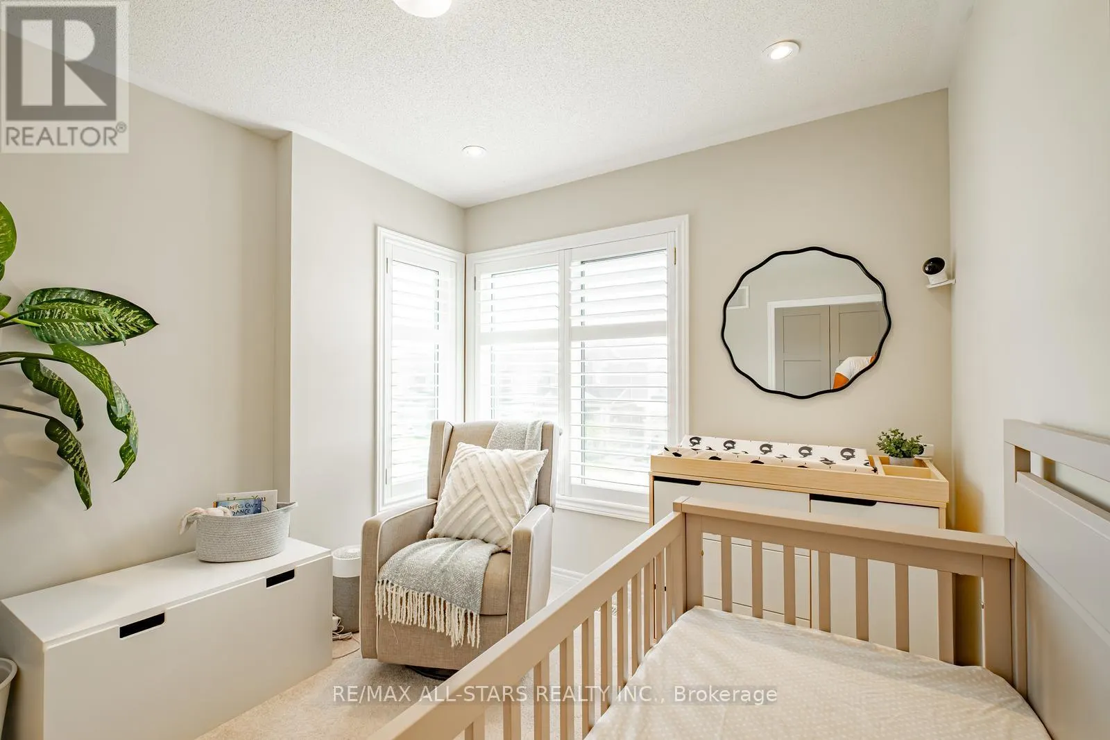 93 SEEDLING CRESCENT