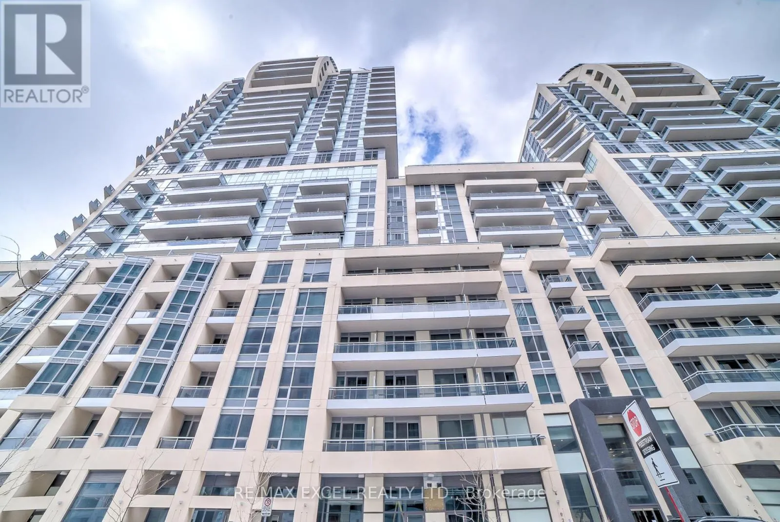 605 - 9191 YONGE STREET