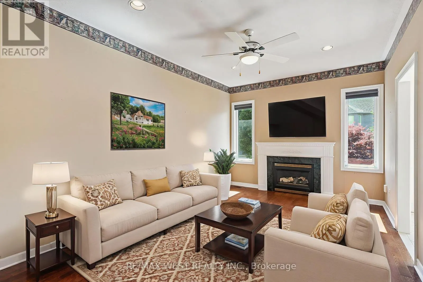 42 WINDROSE COURT