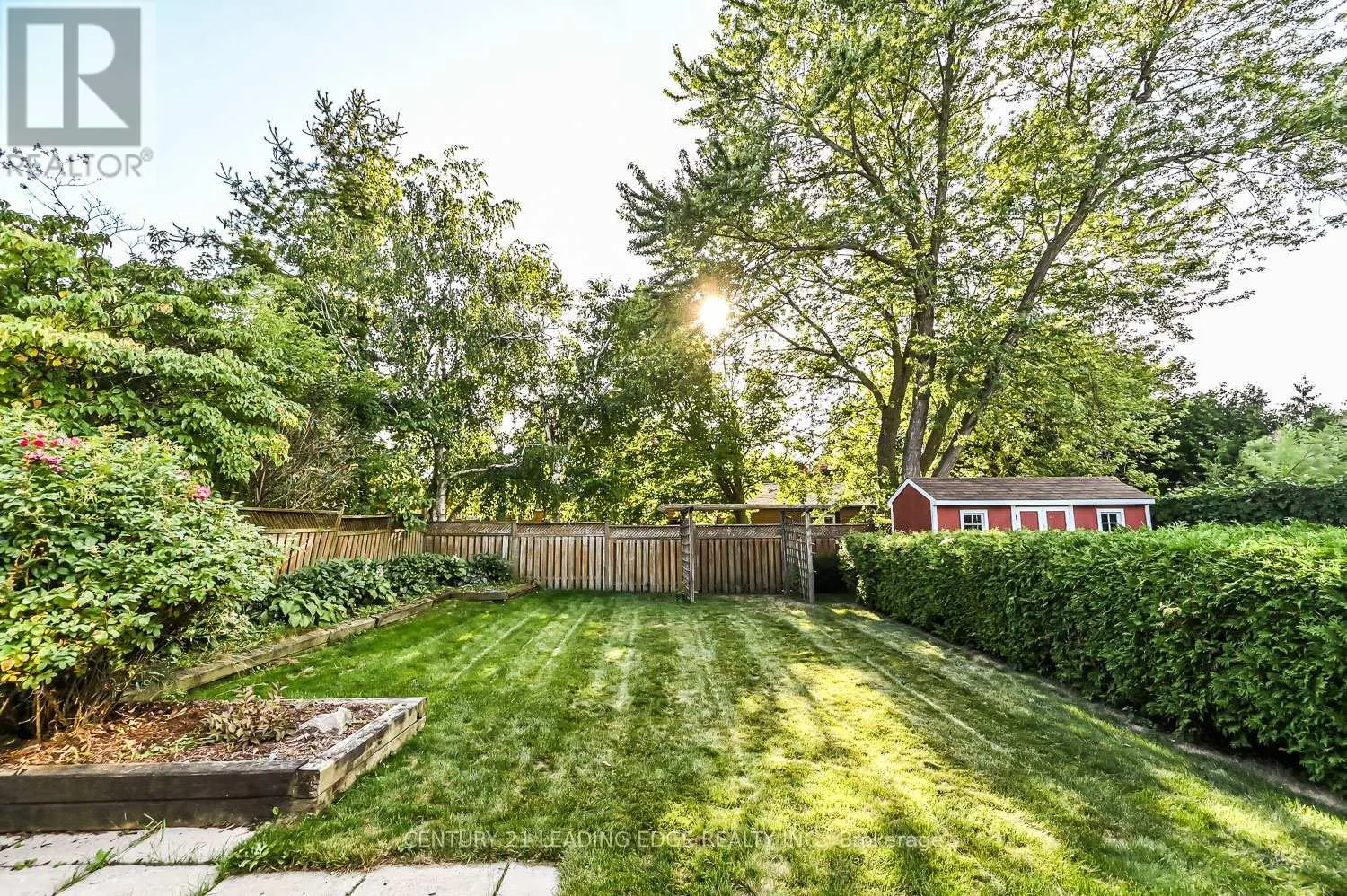 18 SIR CONSTANTINE DRIVE