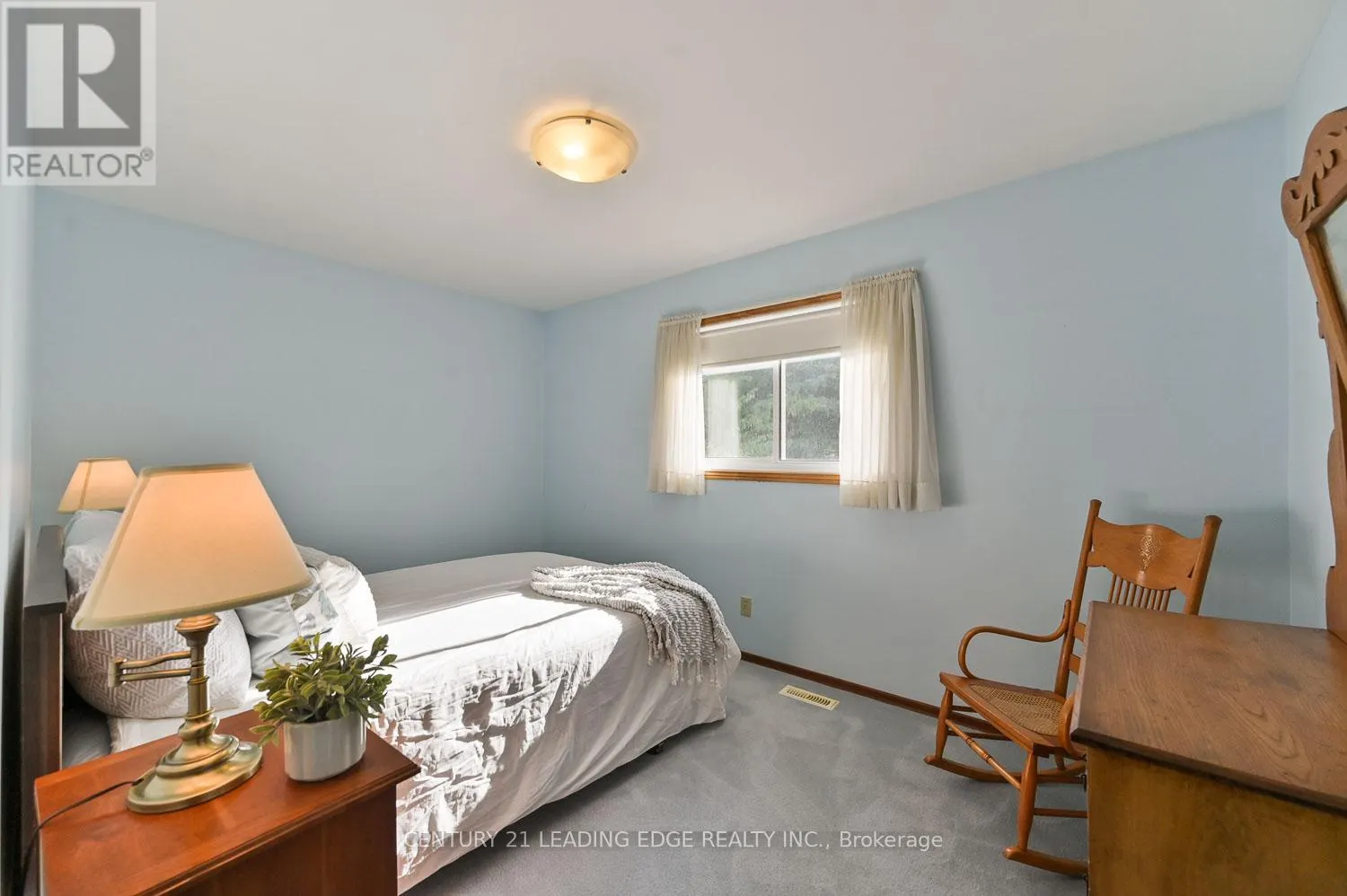 18 SIR CONSTANTINE DRIVE