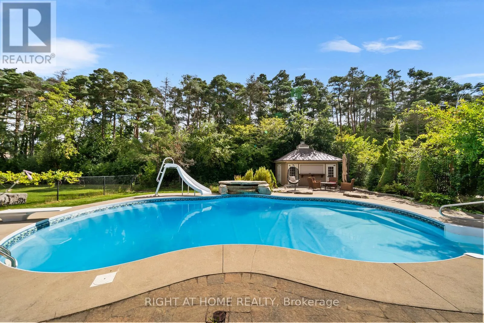 21 LUPINE CRESCENT
