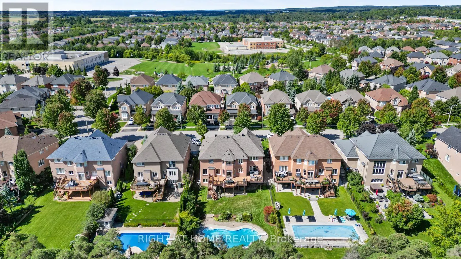 21 LUPINE CRESCENT