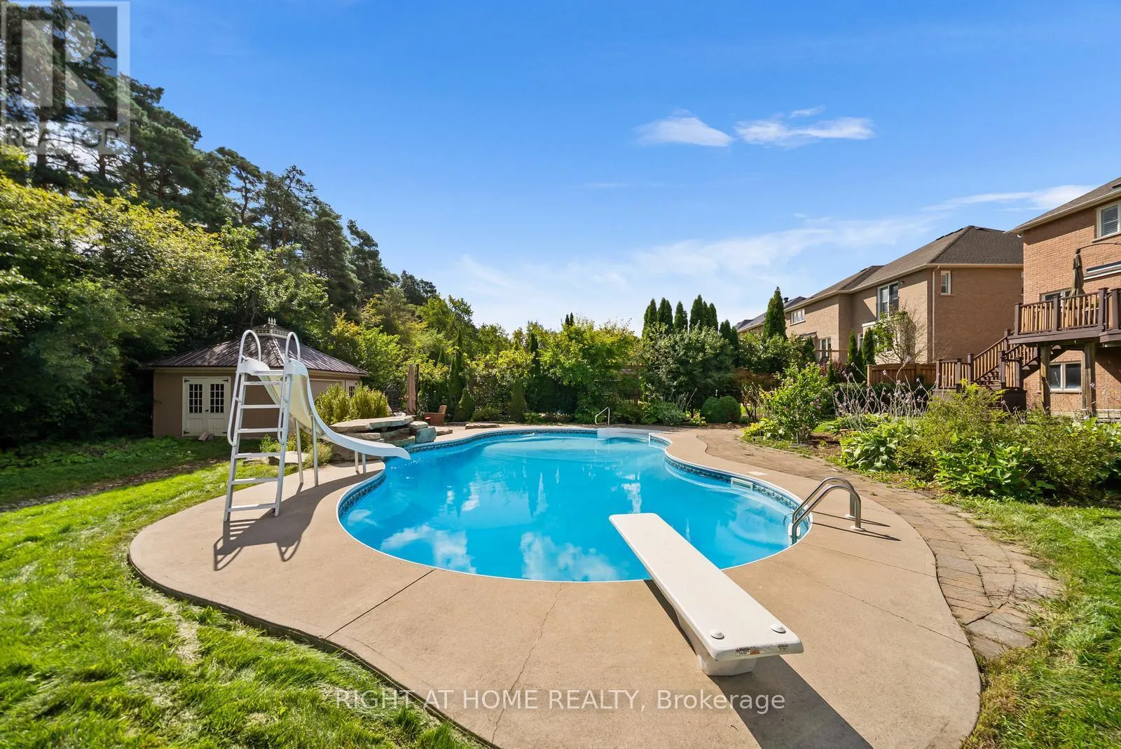 21 LUPINE CRESCENT