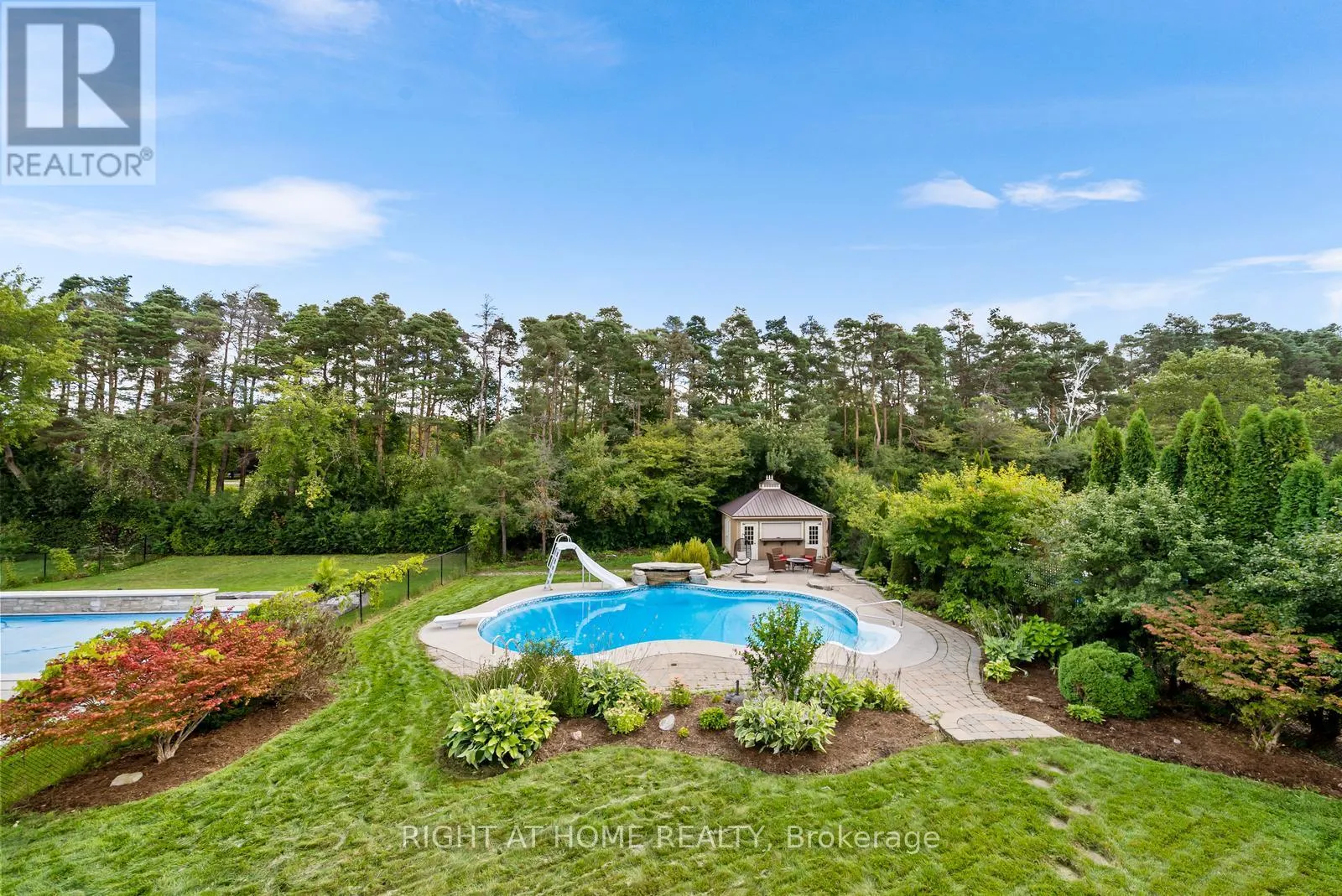 21 LUPINE CRESCENT