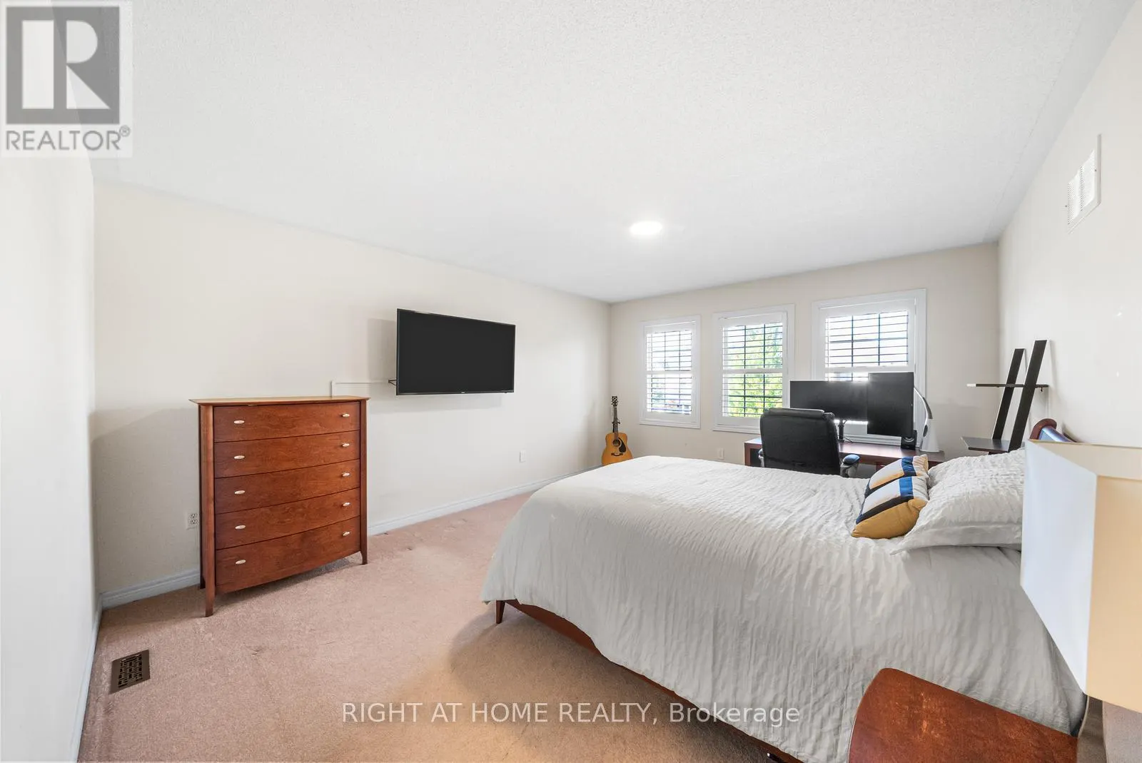21 LUPINE CRESCENT