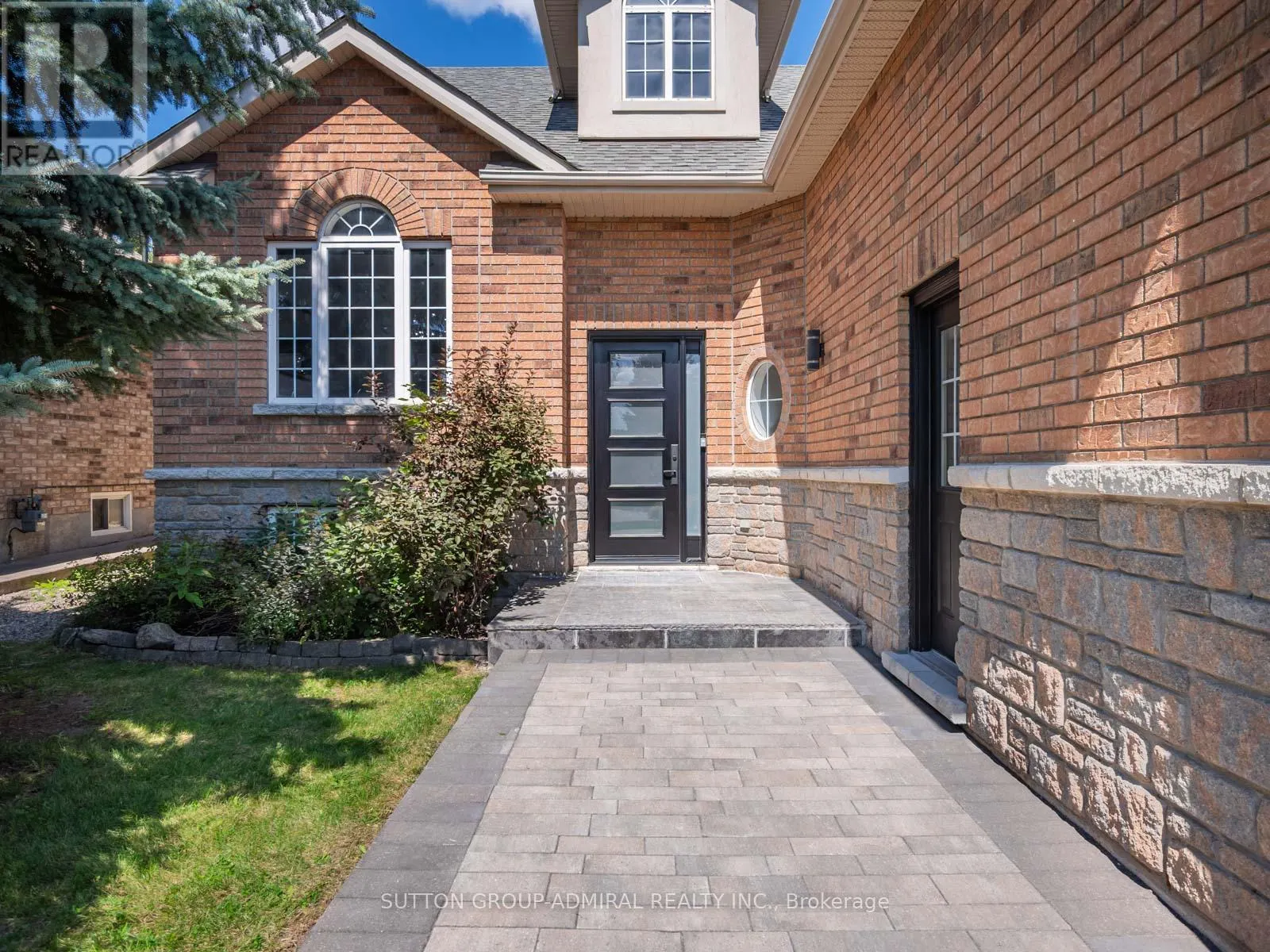 62 GARDINER DRIVE