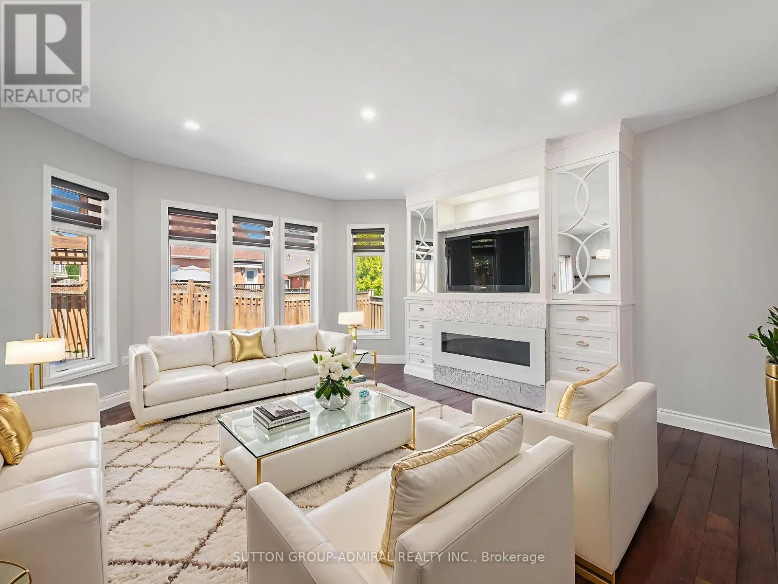 62 GARDINER DRIVE
