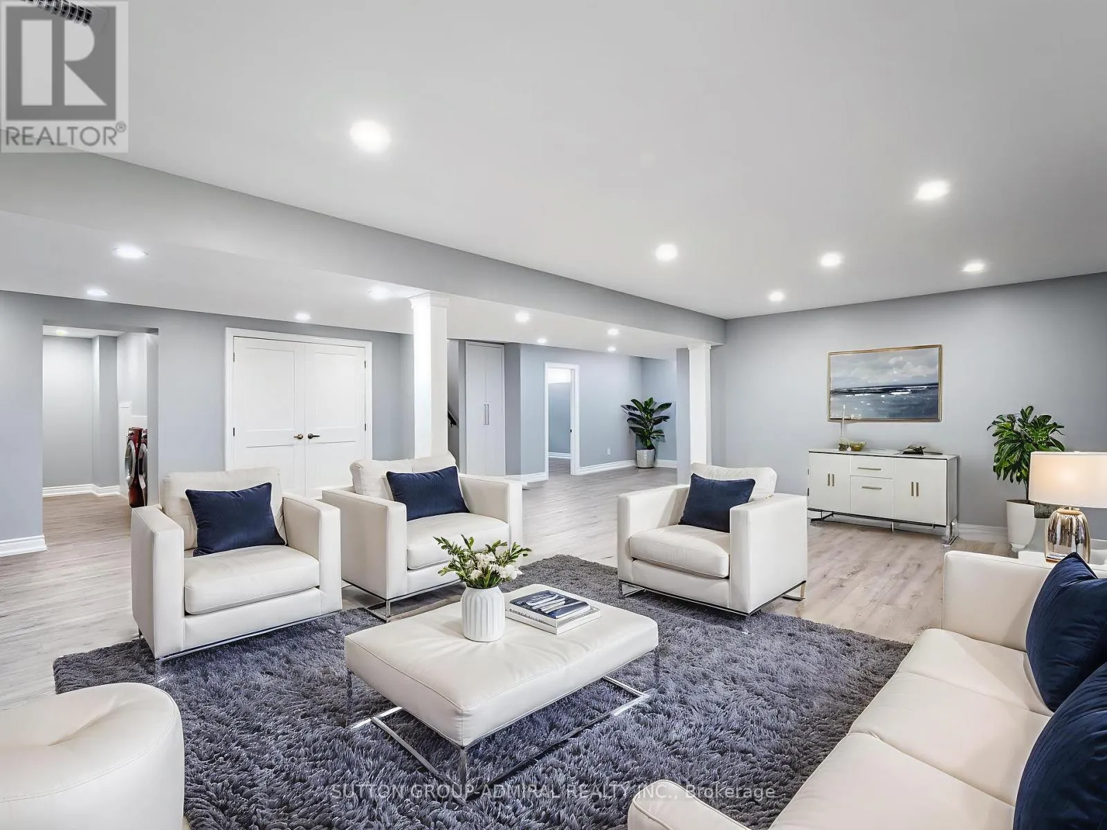 62 GARDINER DRIVE