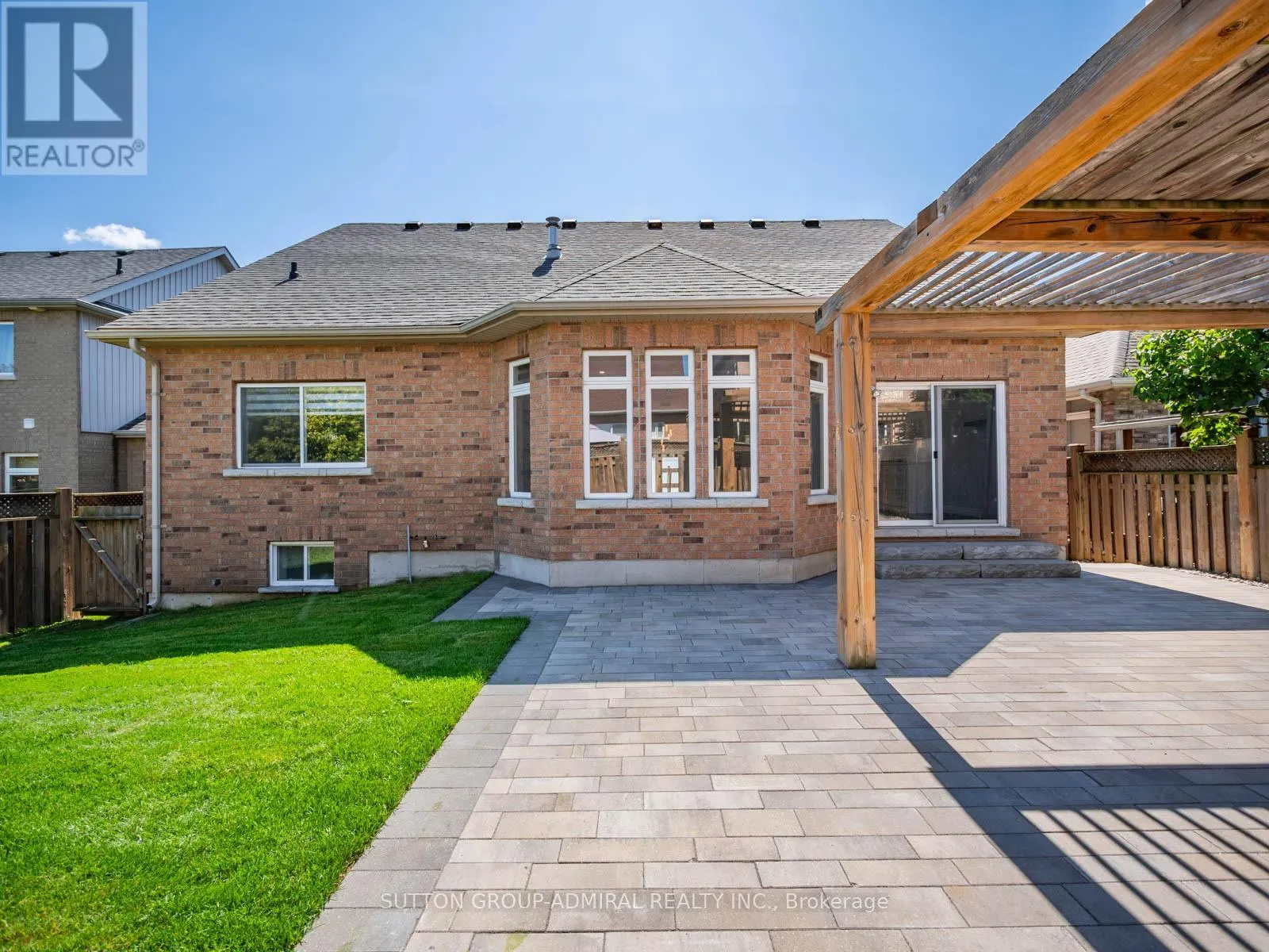 62 GARDINER DRIVE