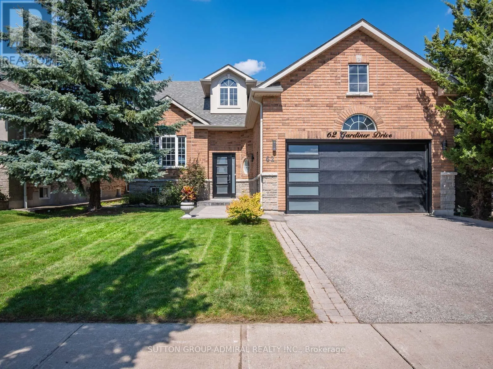 62 GARDINER DRIVE