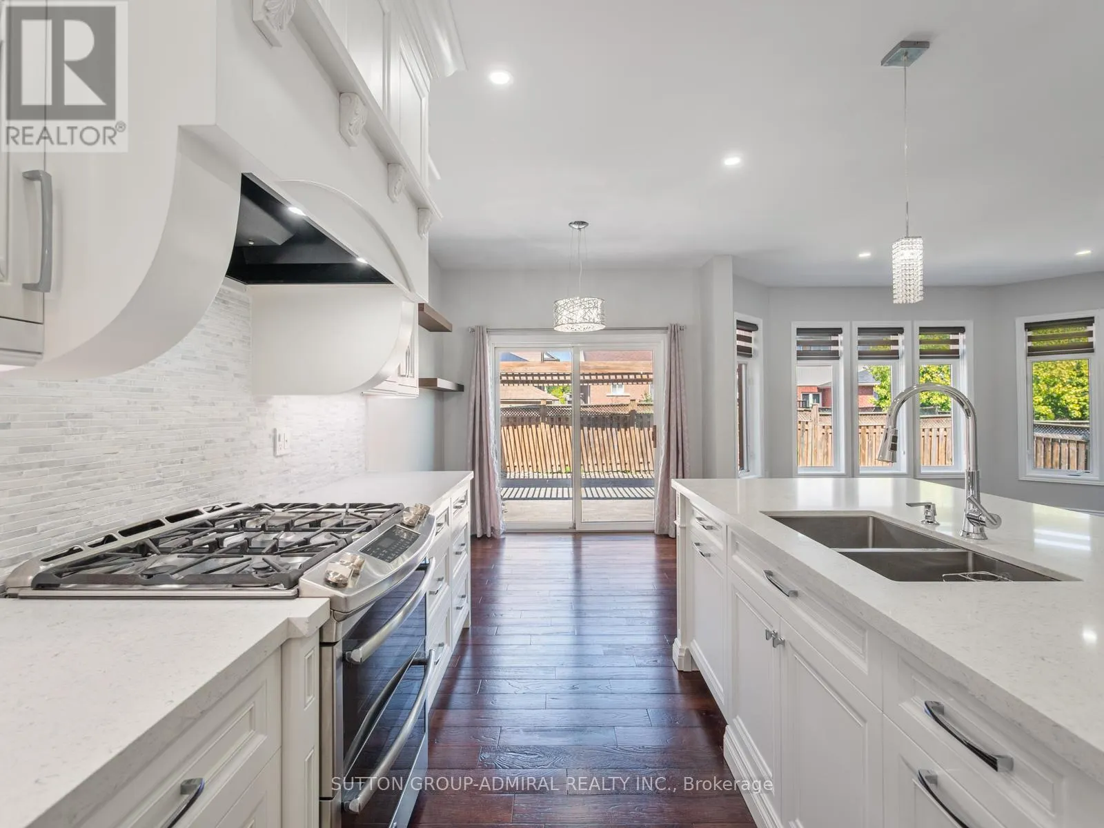 62 GARDINER DRIVE