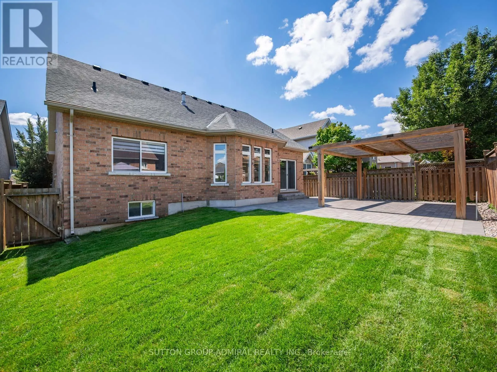 62 GARDINER DRIVE