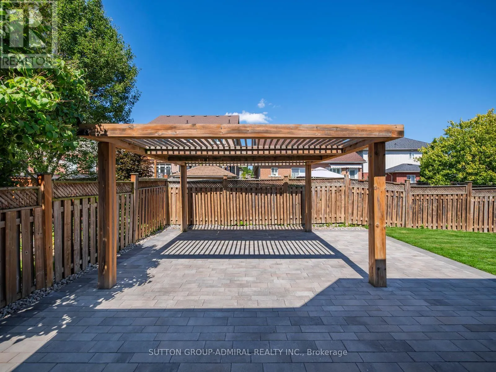 62 GARDINER DRIVE
