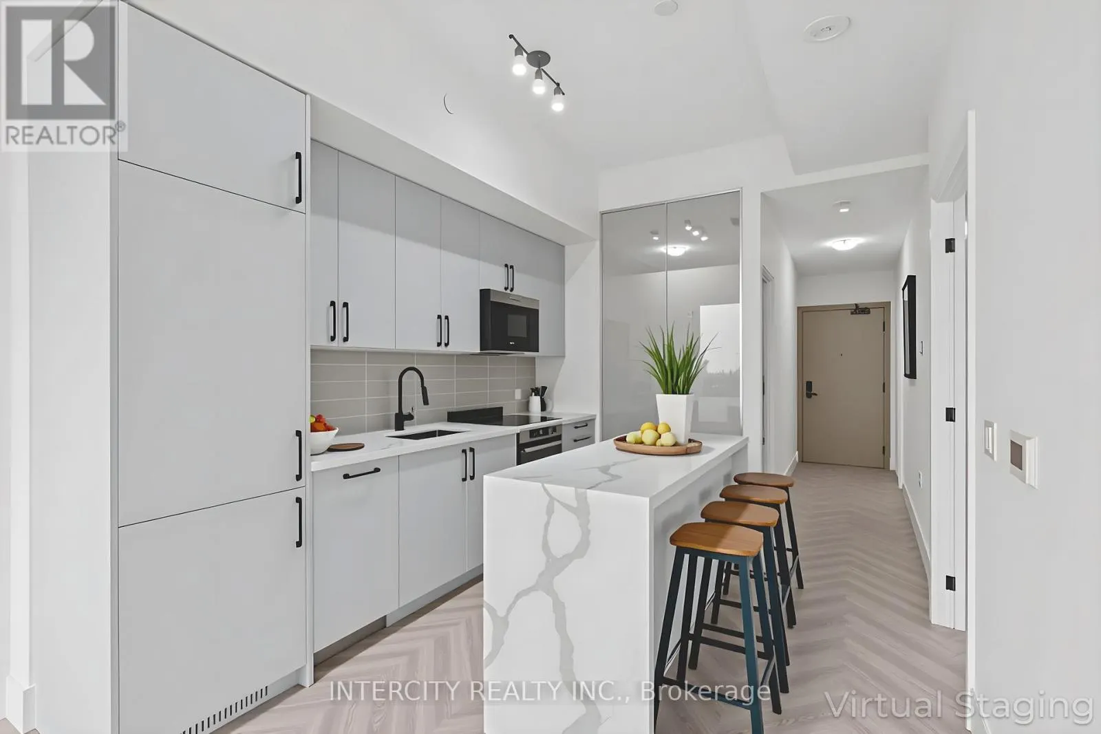 520 - 2075 KING ROAD