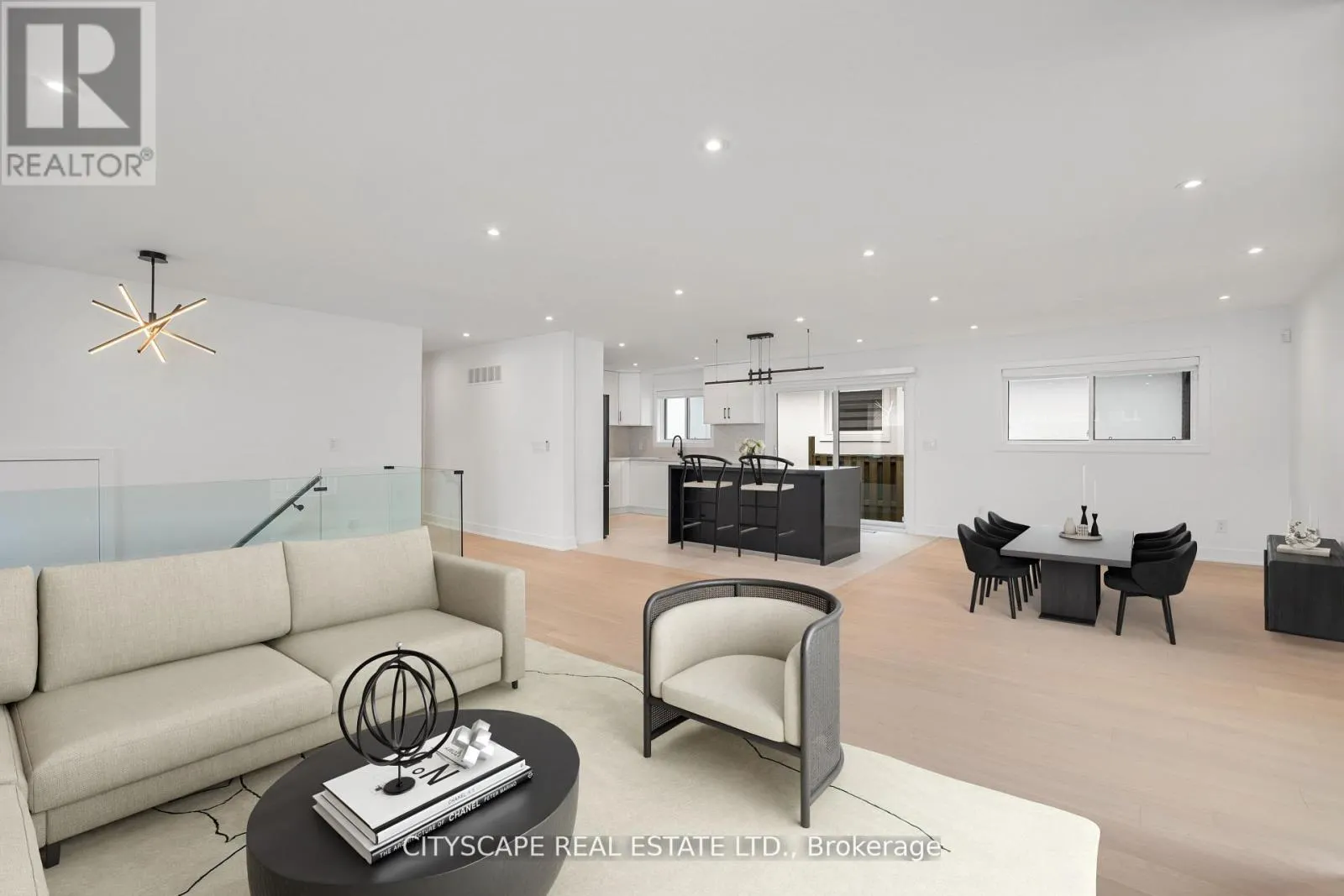 6 PORTREE CRESCENT