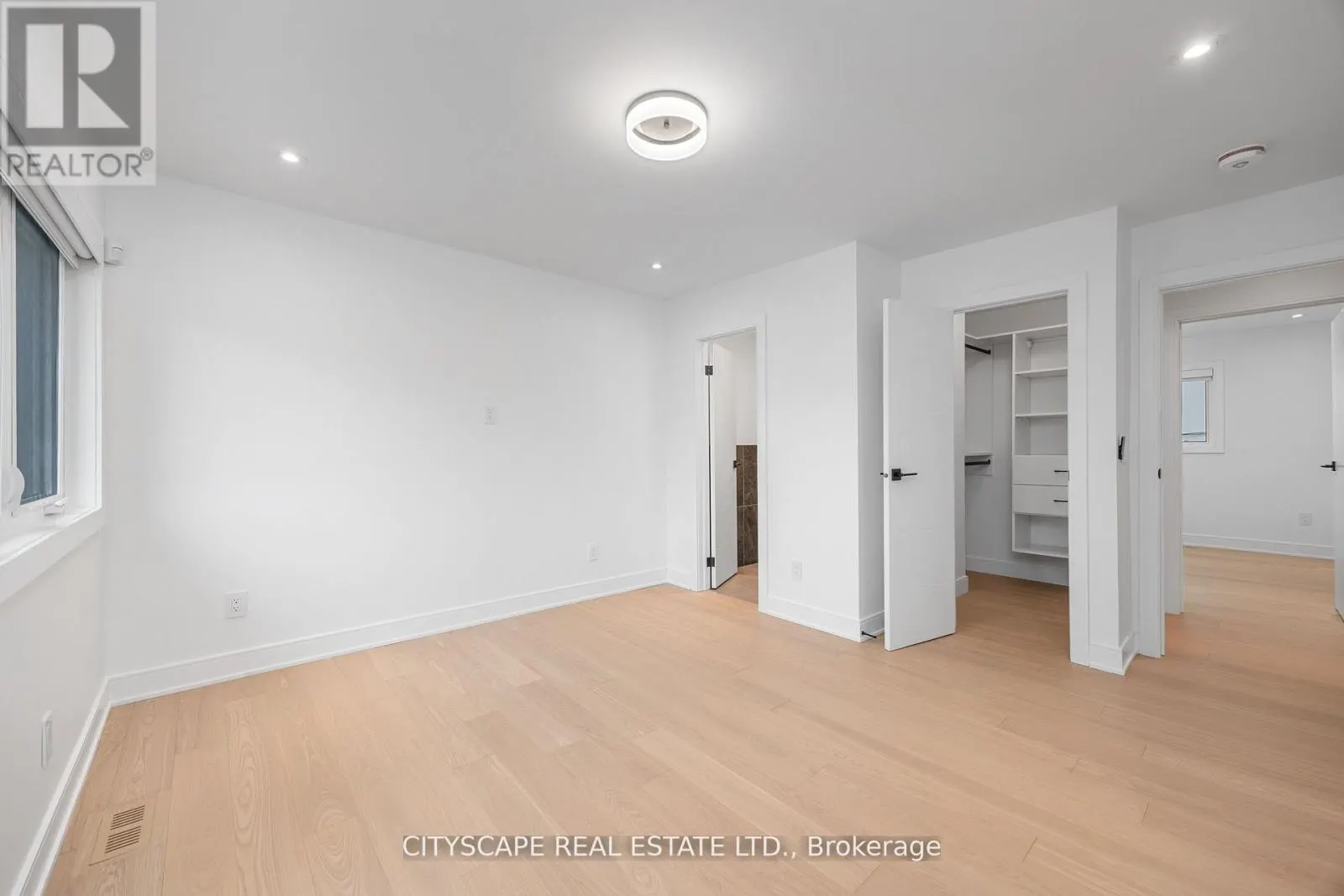 6 PORTREE CRESCENT