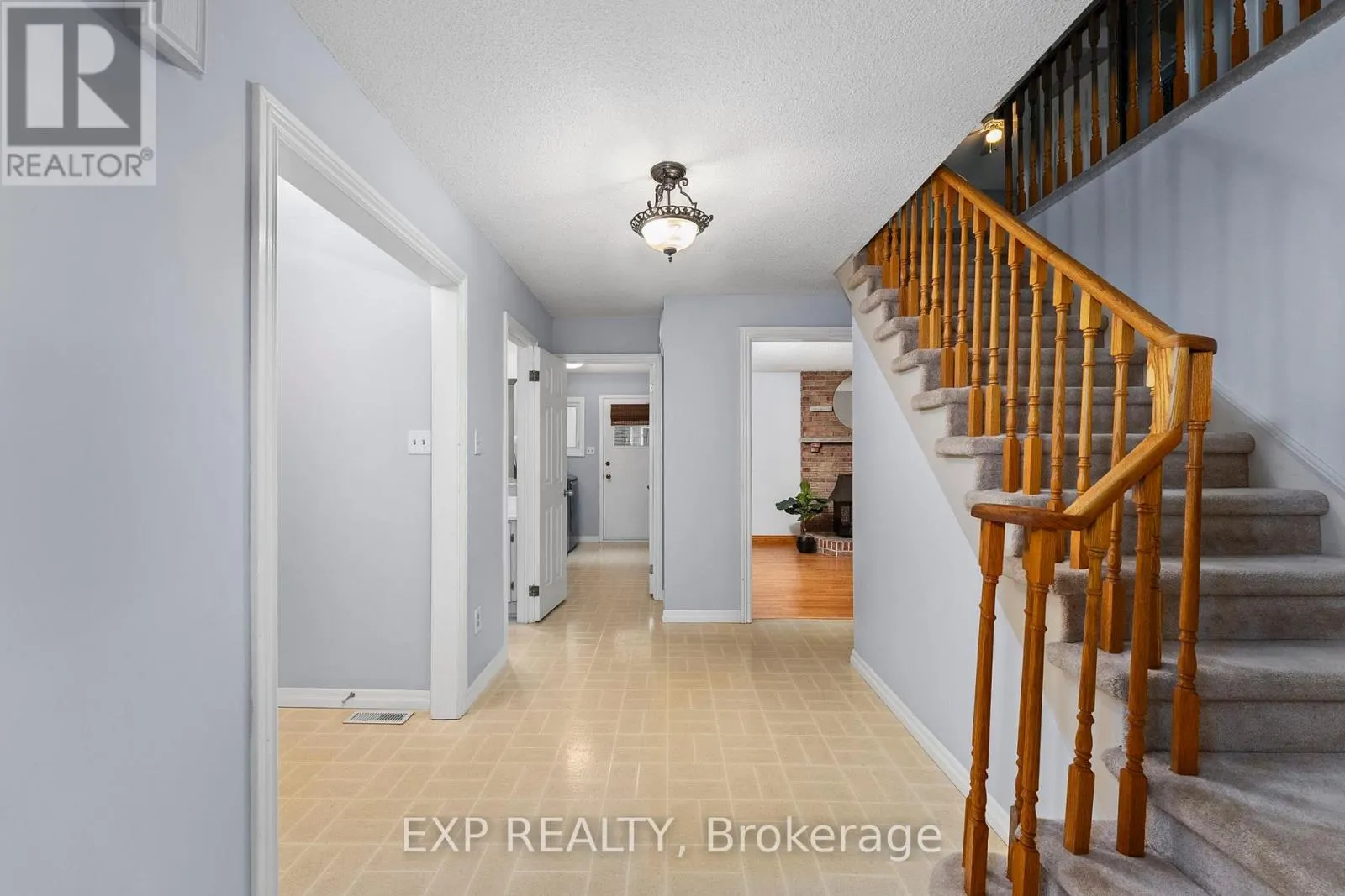 56 MANNING CRESCENT