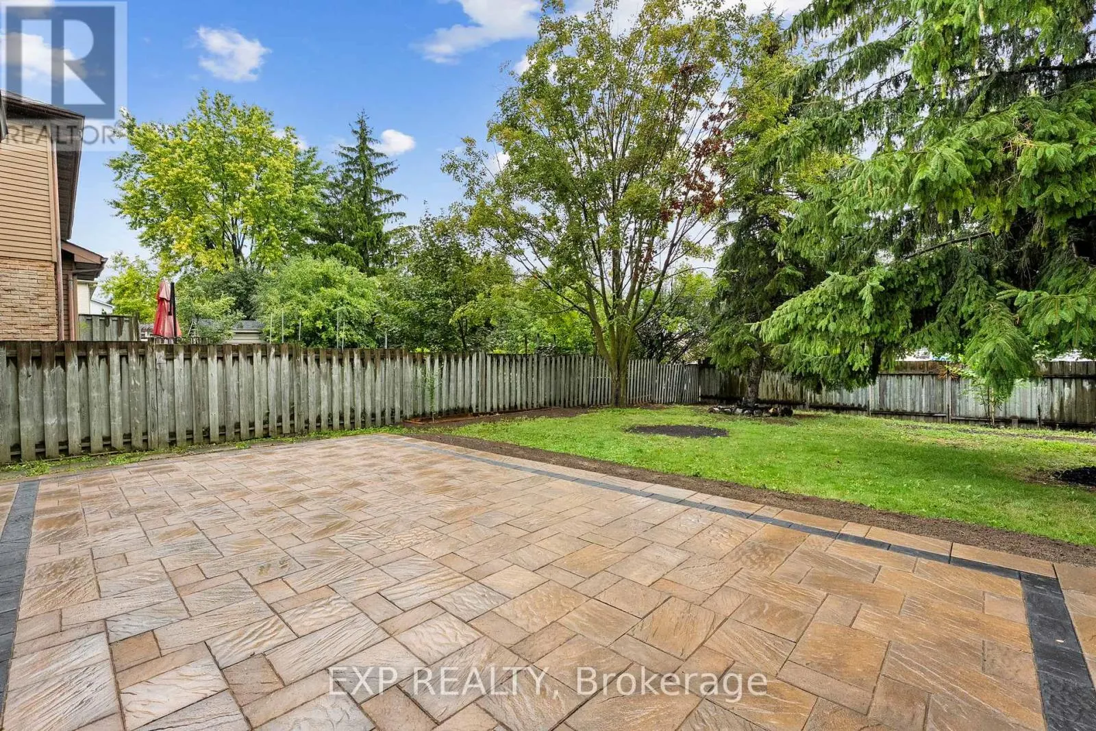 56 MANNING CRESCENT