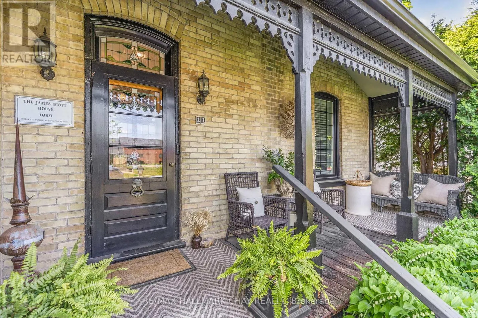 11 CATHERINE AVENUE