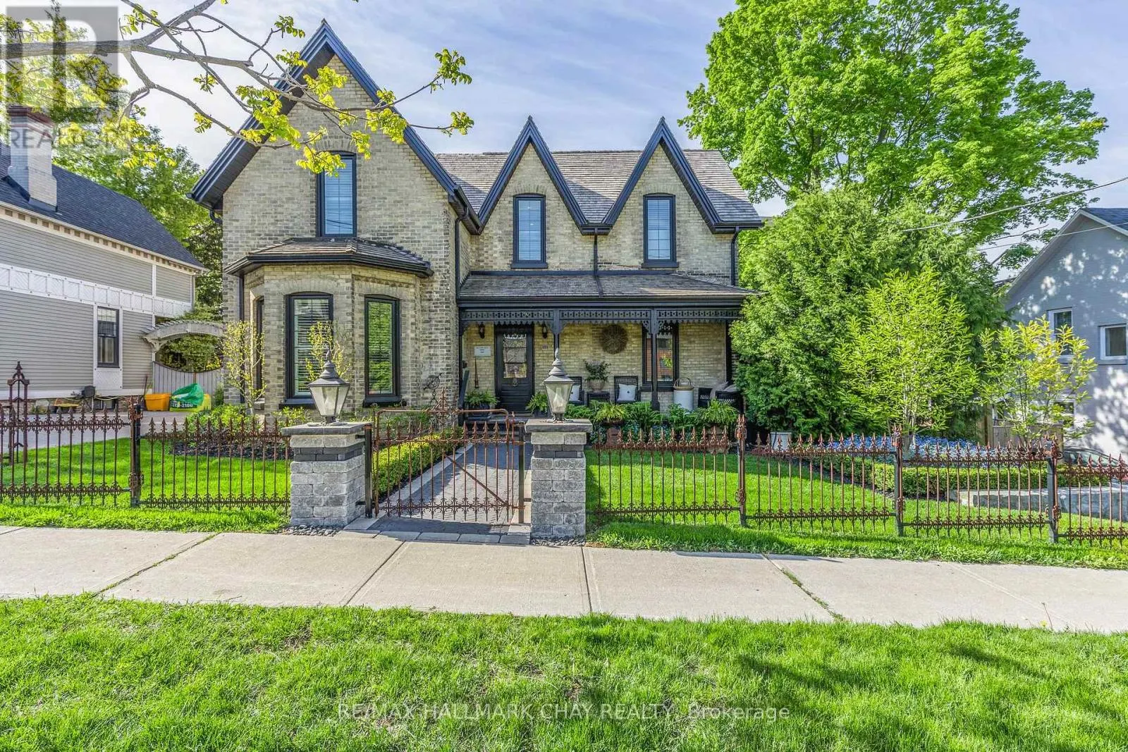 11 CATHERINE AVENUE