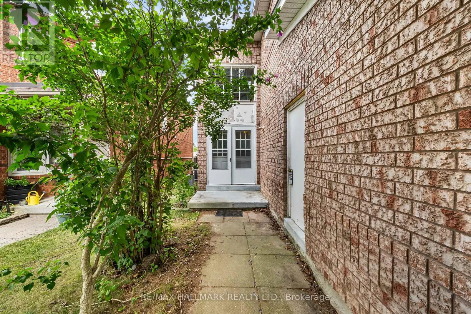 302 PINNACLE TRAIL