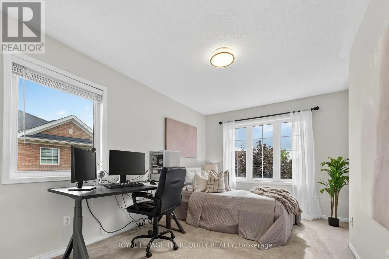 319 PENNDUTCH CIRCLE