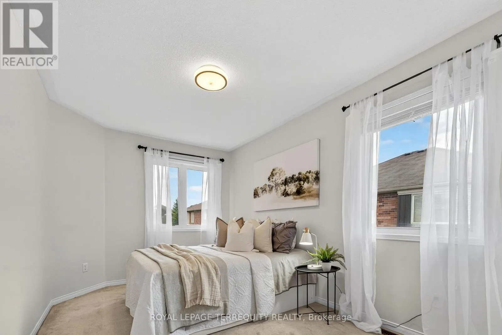 319 PENNDUTCH CIRCLE
