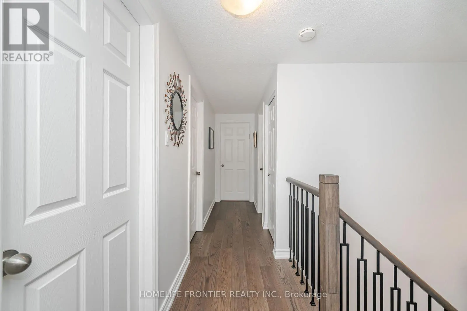 1 DENAVA GATE