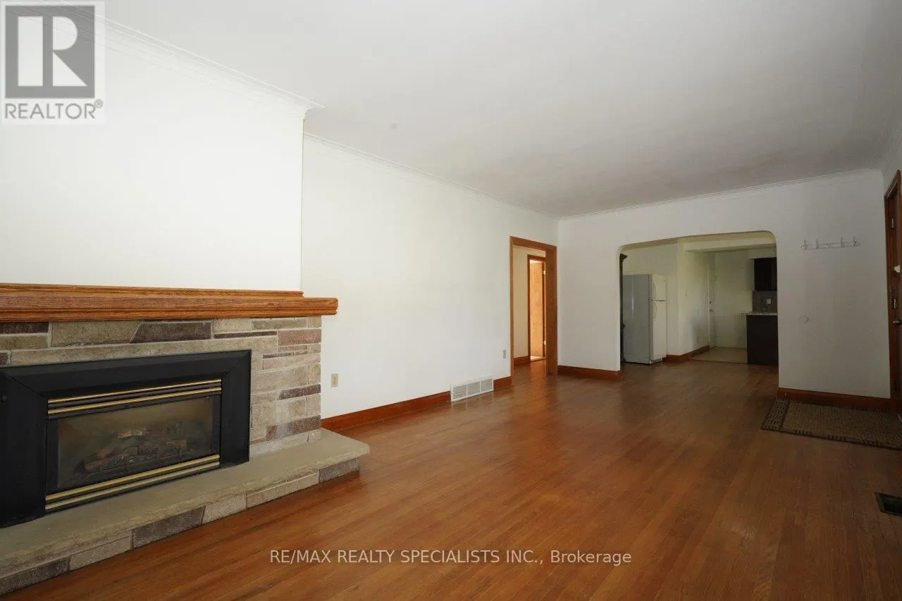 17 GORMLEY ROAD W