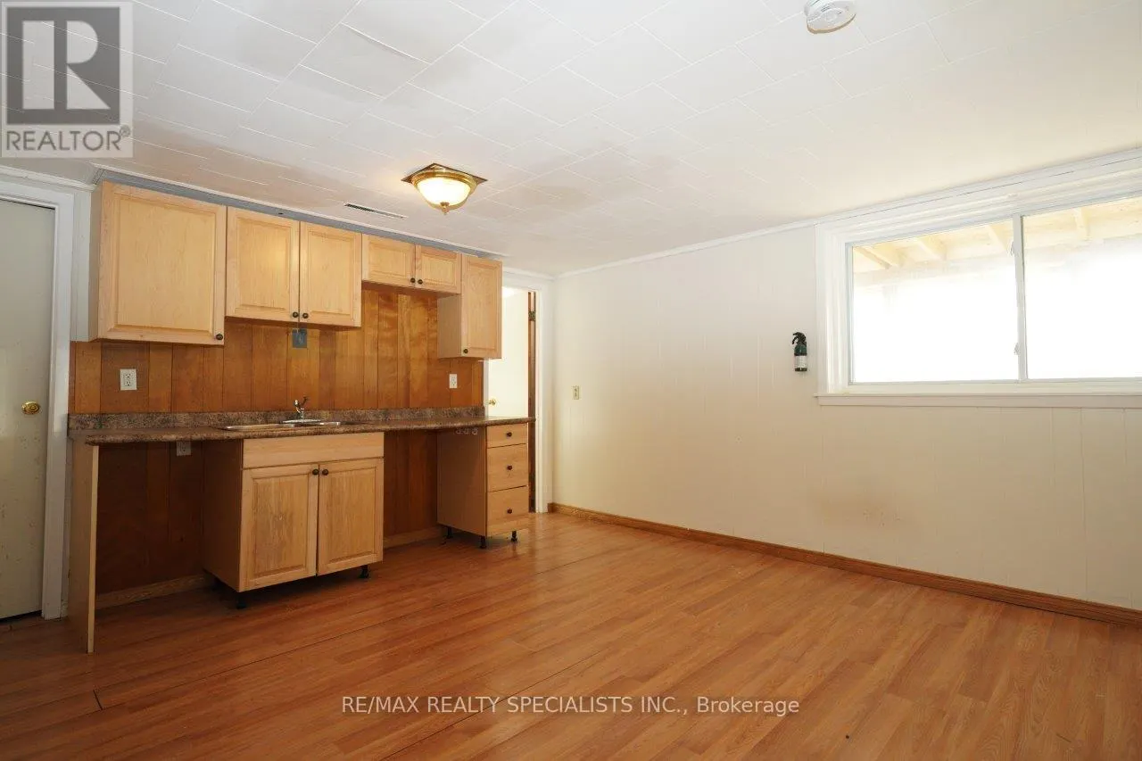 17 GORMLEY ROAD W