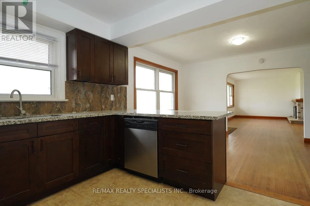 17 GORMLEY ROAD W