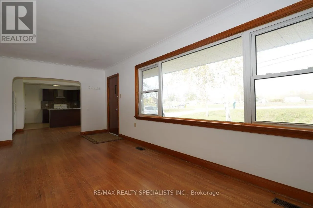 17 GORMLEY ROAD W