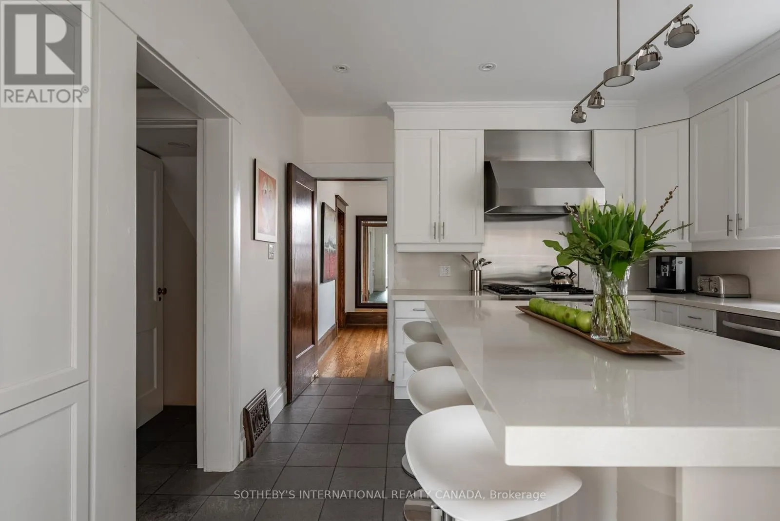 77 CATHERINE AVENUE