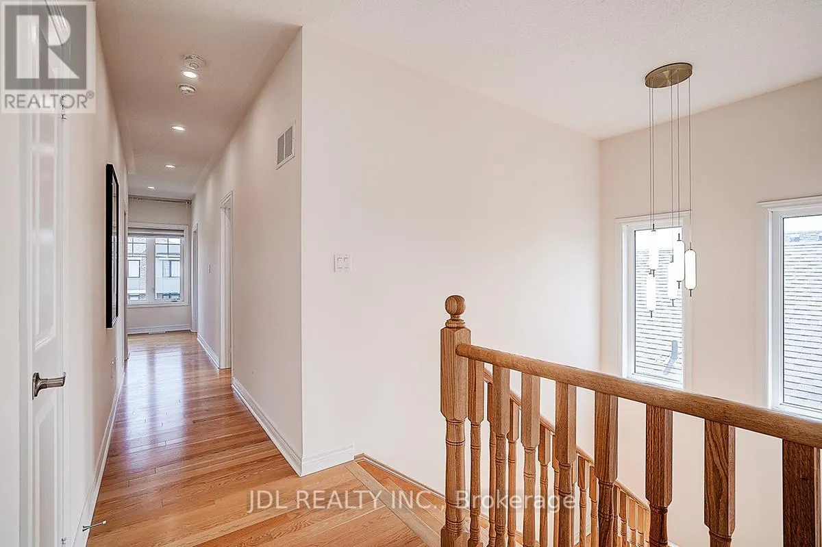 10 CAINE STREET