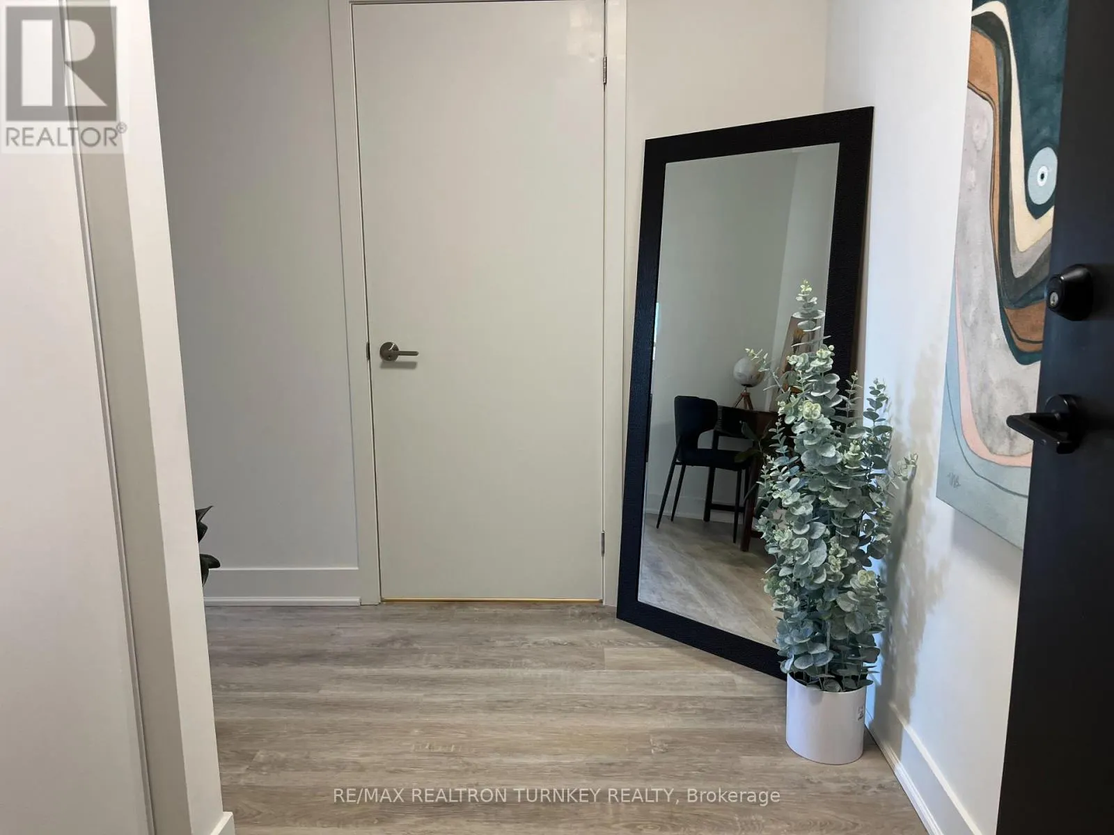018 - 185 DEERFIELD ROAD
