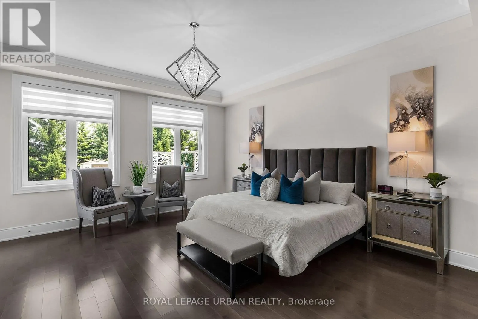 15 COUNTRY CLUB CRESCENT